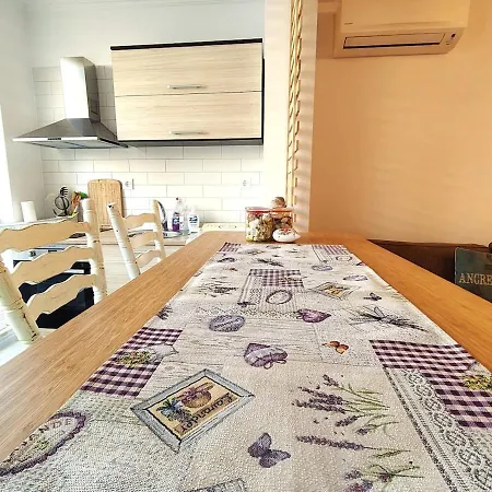 Apartament Hidden Gem Near Old